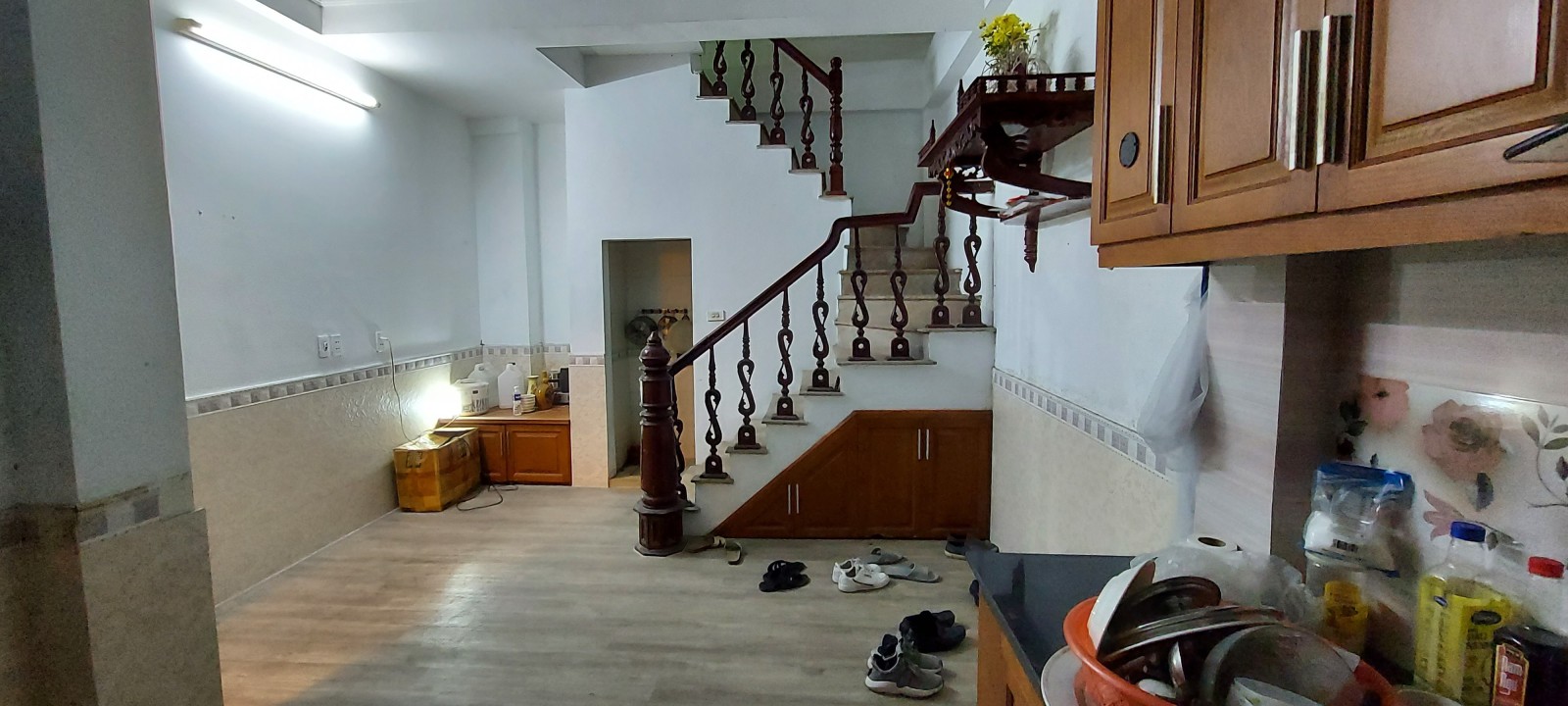 Bán nhà ngõ Phổ Giác, 24m x 5T, MT 3m Lô góc, kinh doanh đỉnh Chỉ 3.2 tỷ