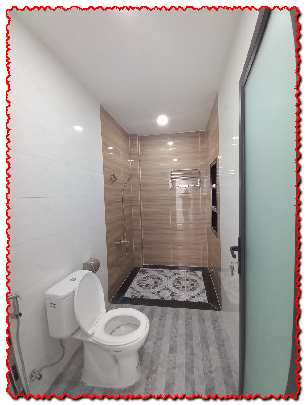 BÁN NHÀ 2 TẦNG VĨNH TRUNG, NHA TRANG 147M2 2,25 TỶ - NHA TRANG