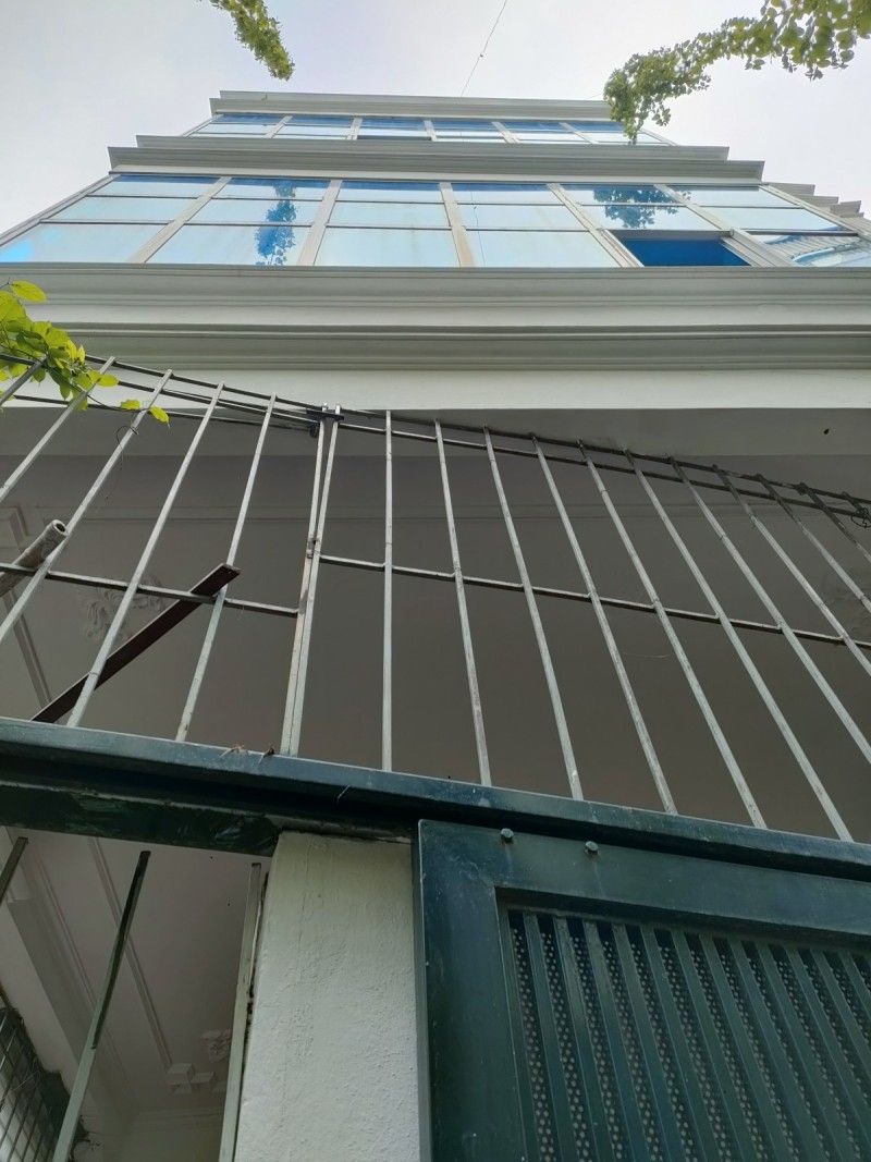 Bán nhà phố Bồ Đề - Long Biên ngõ 2x 72m2 4 tầng mặt tiền 6,2 m giá tốt 6,5 tỷ