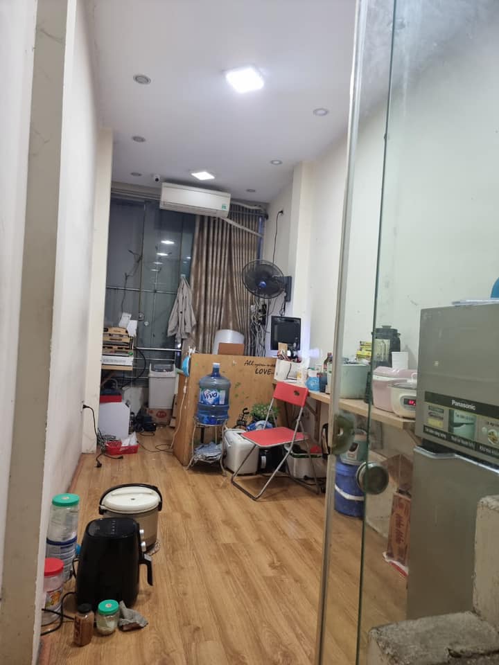 Bán nhà mặt phố Thái Hà, Đống Đa 15m2 x 5 tầng kinh doanh sầm uất, giá 7.5tỷ