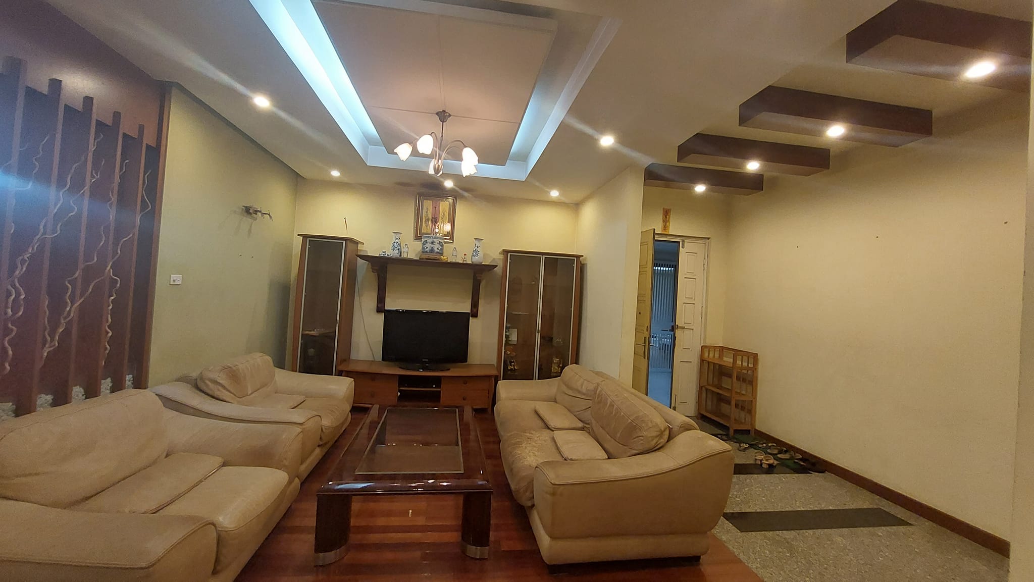 Bán Căn Hộ Cao Cấp 130m2- 91 Nguyễn Chí Thanh-Đống Đ, 3PN, chỉ 4tỷ8