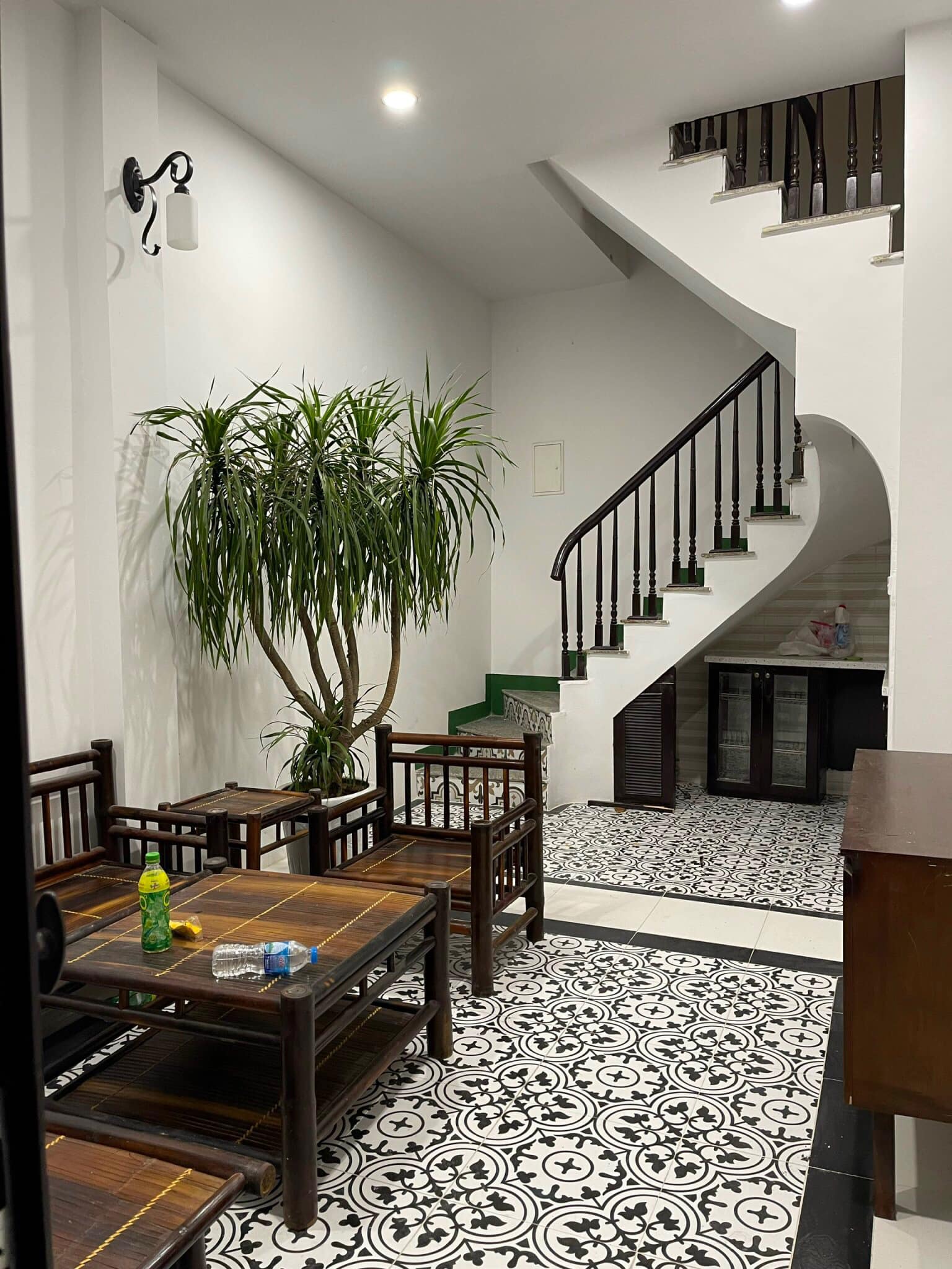 Bán nhà ngõ 173 Hoàng Hoa Thám, Ba Đình, 32m, 5 T, nhà đẹp rực rỡ , giá 5tỷ 15