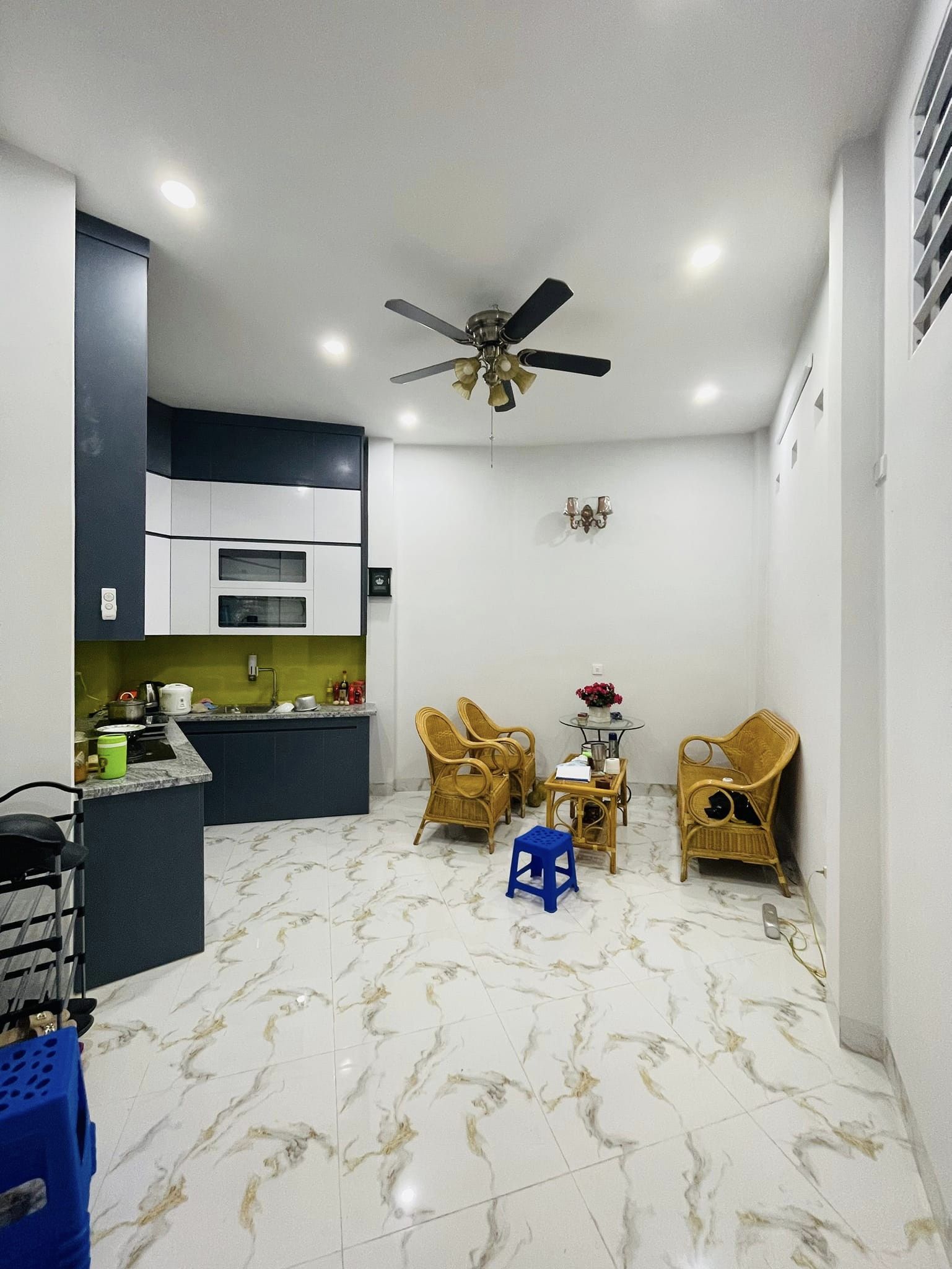 Bán nhà siêu đẹp Thịnh Quang, Đống Đa, ÔTÔ, KINH DOANH 60m, 5 tầng, MT 4m, giá 8tỷ 700 triệu.