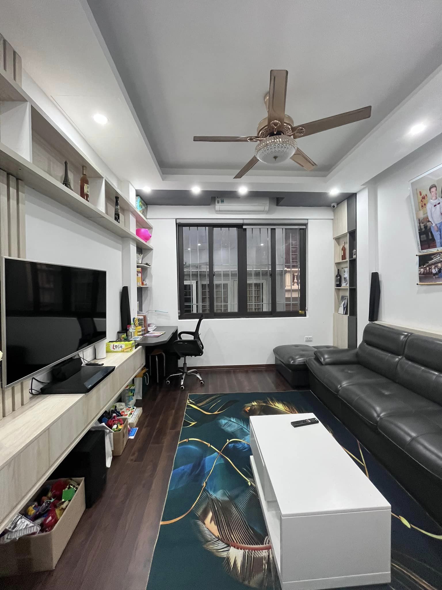 Bán nhà siêu đẹp Trần Quang Diệu, Đống Đa 40m, 5T, MT4m, nhà đẹp ởluôn, giá 6 tỷ 6.