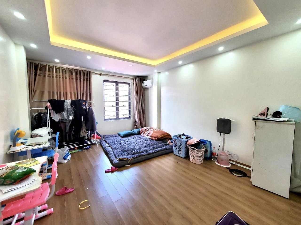 Bán nhà siêu đẹp Nguyễn Chí Thanh, Đống Đa 41m, 4T, nhà đẹp ở luôn, giá 5 tỷ 65.