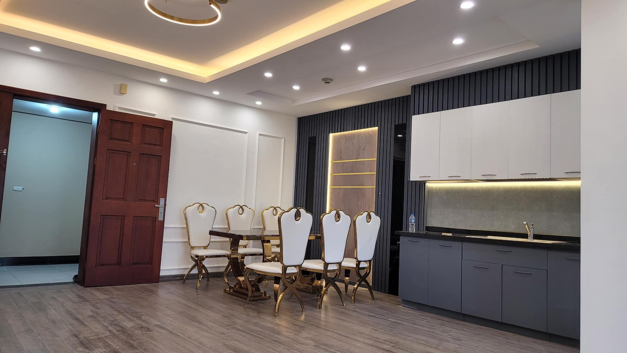 Bán căn hộ chung cư cao cấp Packexim, An Dương Vương, Tây Hồ, 123m, lô góc, Full nội thất về ờ luôn, giá 3 tỷ