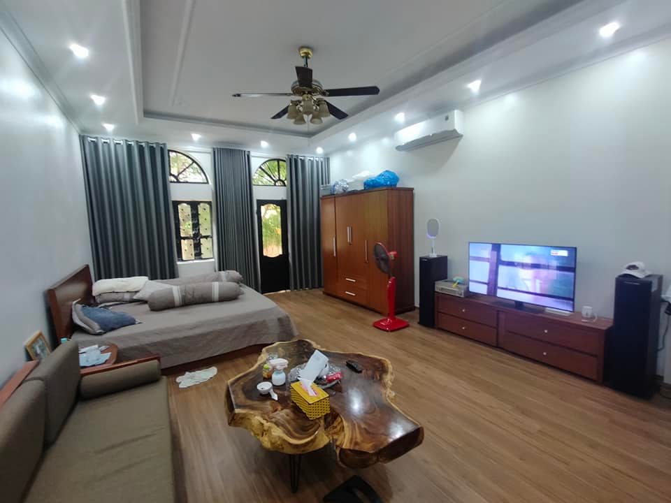 Bán nhà Văn Cao, Kim Mã Thượng, Ba Đình 50m2 xây 5 tầng mới, cực đẹp giá 6 tỷ