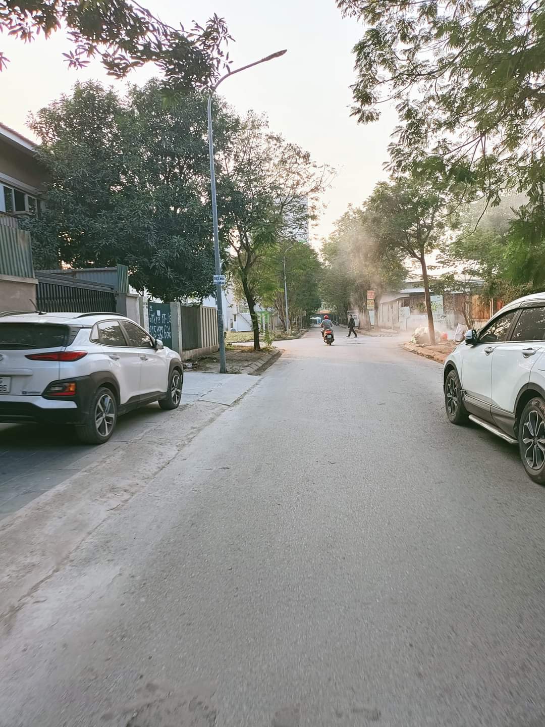 NHÀ MỚI 40m2 - FULL NỘI THẤT - SỔ VUÔNG ĐẸP - Ô TÔ ĐỖ - THÔNG THOÁNG