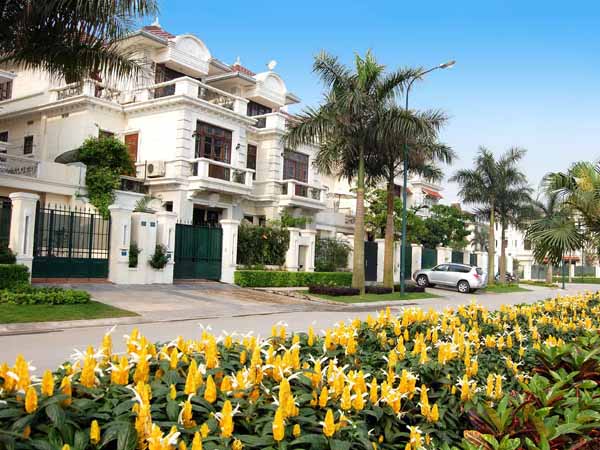 Bán nhà đường Lạc Long Quân, Tây Hồ. Phân lô, ô tô, nhà đẹp ở ngay giá 8 tỷ