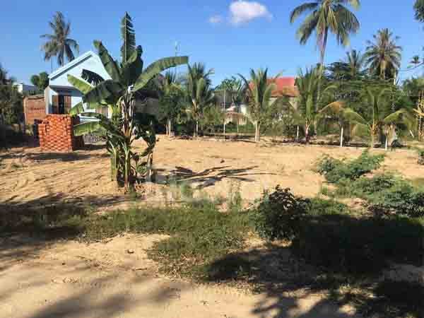 Đất thổ cư trong thôn Vĩnh Phương Nha Trang có mức giá bán 8 - 11 triệu đồng/m2. ban-dat-vinh-phuong-nha-trang-3