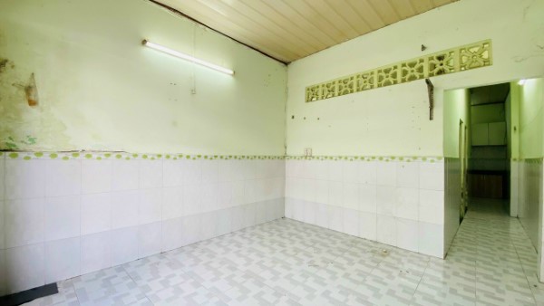 Bán nhà hẻm xe ba gác 1942 Huỳnh Tấn Phát thị trấn Nhà Bè. Giá: 2.6 tỷ