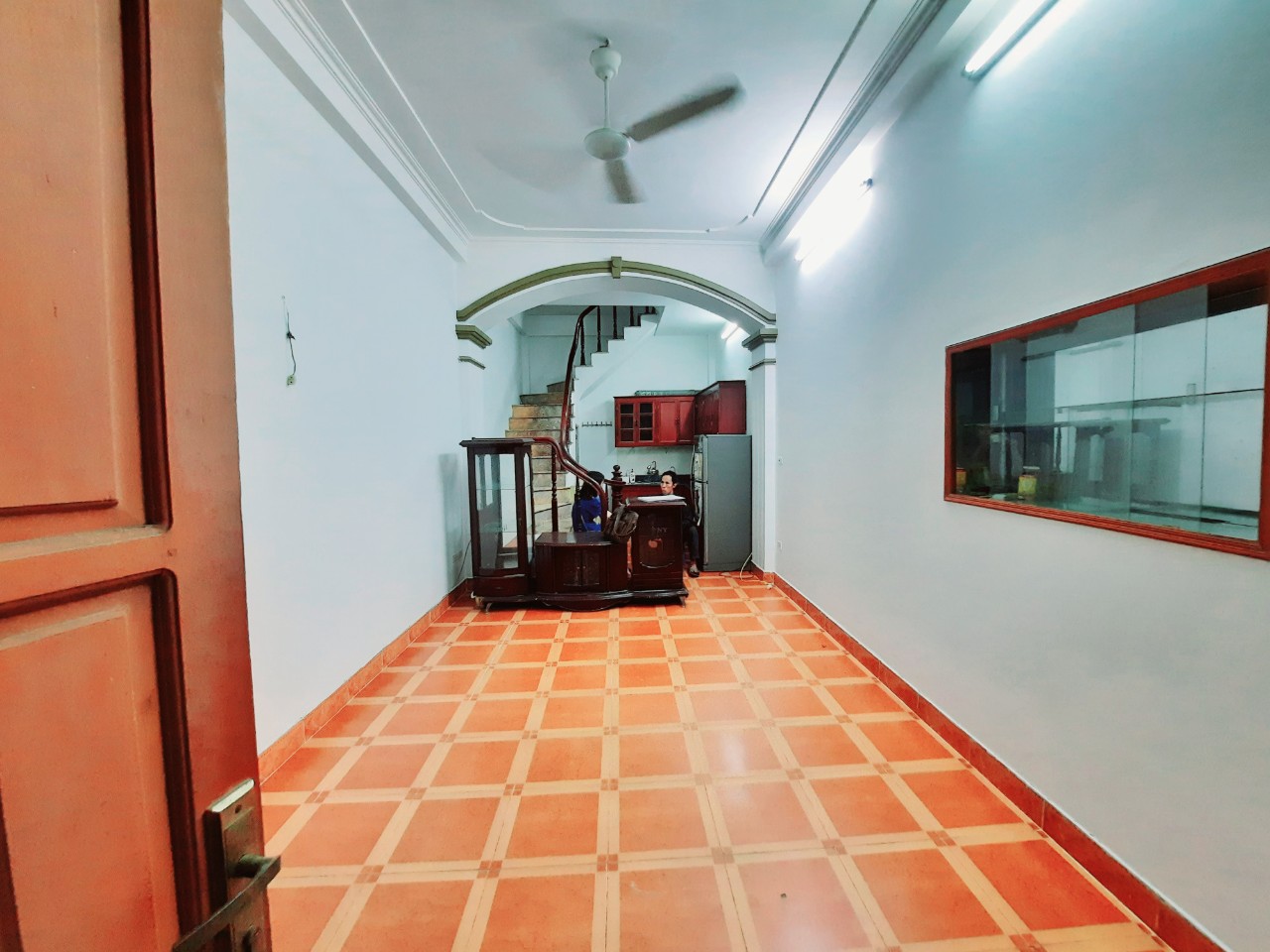 Bán GẤP nhà ngõ Hoàng Mai, sổ đỏ 35m2 5 tầng, xây để ở kiên cố, 3 ngủ, nhỉnh 3 tỷ