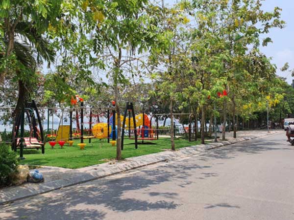 ban-nha-mat-pho-nhat-chieu-4