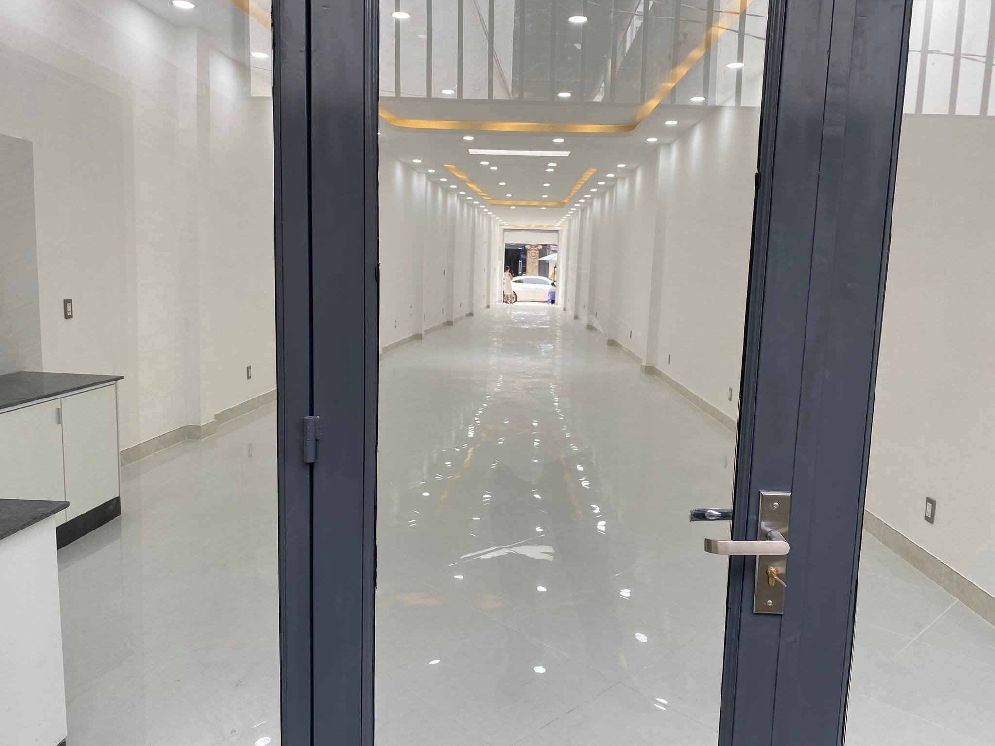 1. Bán nhà mặt tiền Huỳnh Tấn Phát, P. Tân Phú, Quận 7 - 129m2