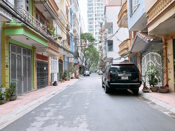 ban-nha-ngo-105-xuan-la-1