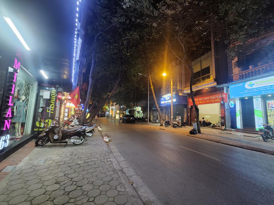 Bán Nhà Mặt Phố Vương Thừa Vũ Thanh Xuân, KD Sầm Uất 95m, 33 Tỷ