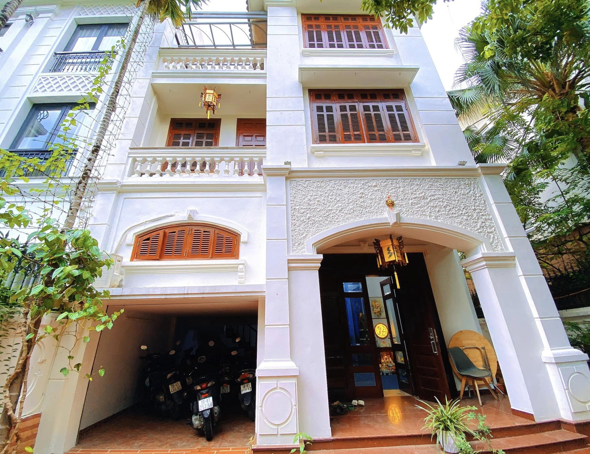 Biệt thự Mỹ Đình 200m Nhà mặt phố vuông góc Nguyễn Cơ Thạch Giá vỡ nợ