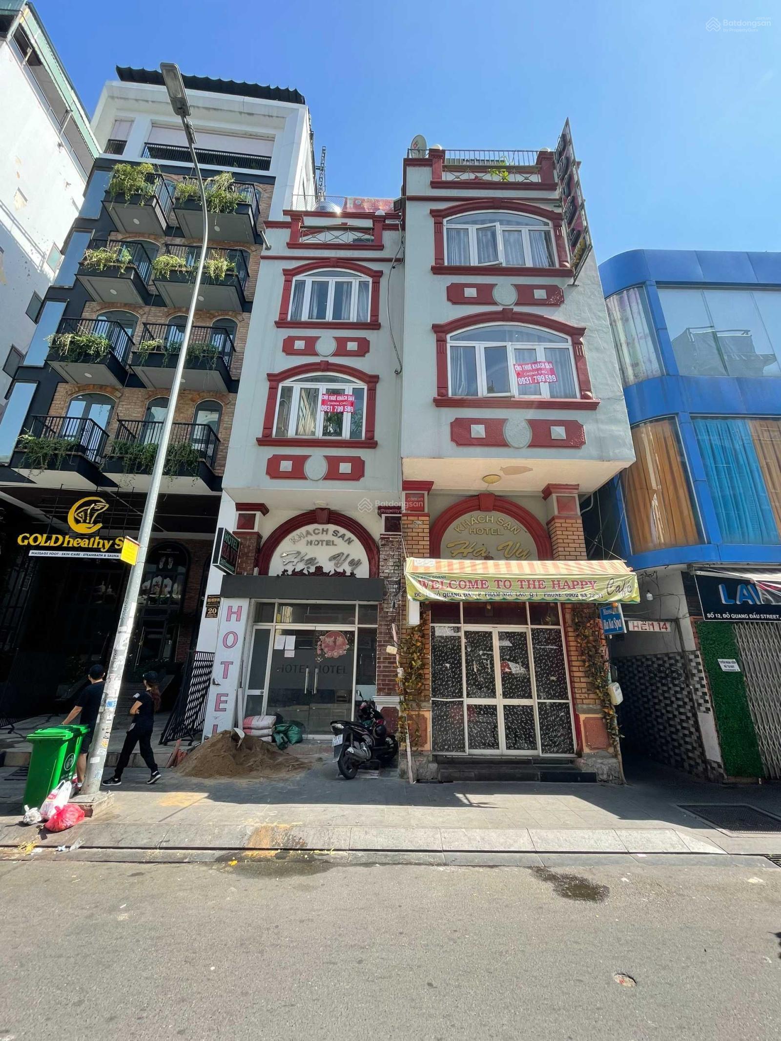 Cho thuê gấp khách sạn Quận 1 (Bùi Viện) 120 triệu/tháng. Gồm 26 PN (DT: 7.4x20m) trệt 4 lầu