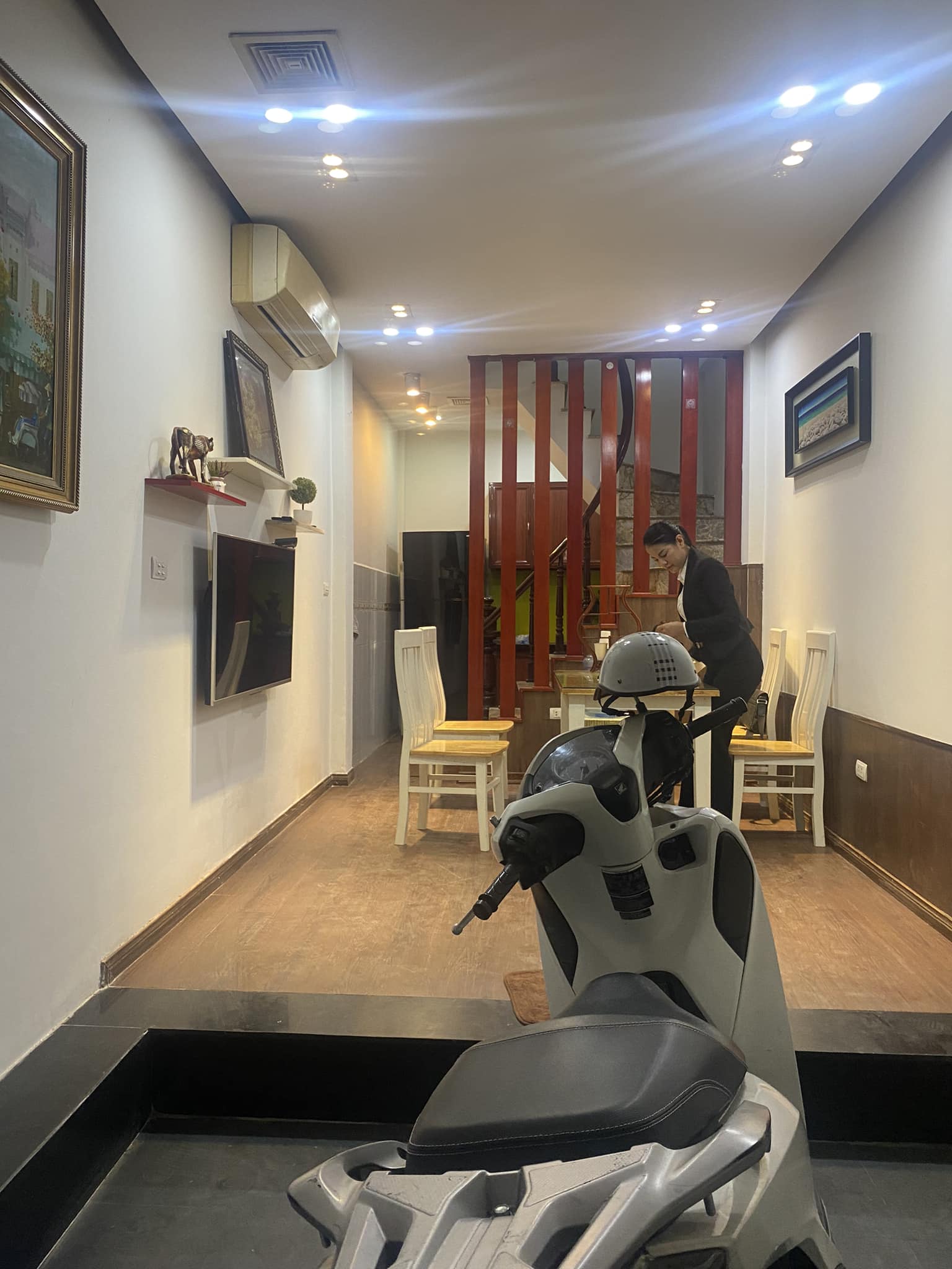 BÁN NHÀ TRUNG PHỤNG- ĐỐNG ĐA- NGÕ THÔNG- KINH DOANH NHỎ- NHÀ ĐẸP- ĐẦY ĐỦ CÔNG NĂNG- NHỈNH 3 TỶ