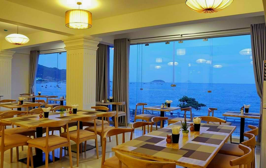 BÁN KS 3* MẶT TIỀN ĐƯỜNG PHẠM VĂN ĐỒNG, VĨNH HẢI, NHA TRANG,