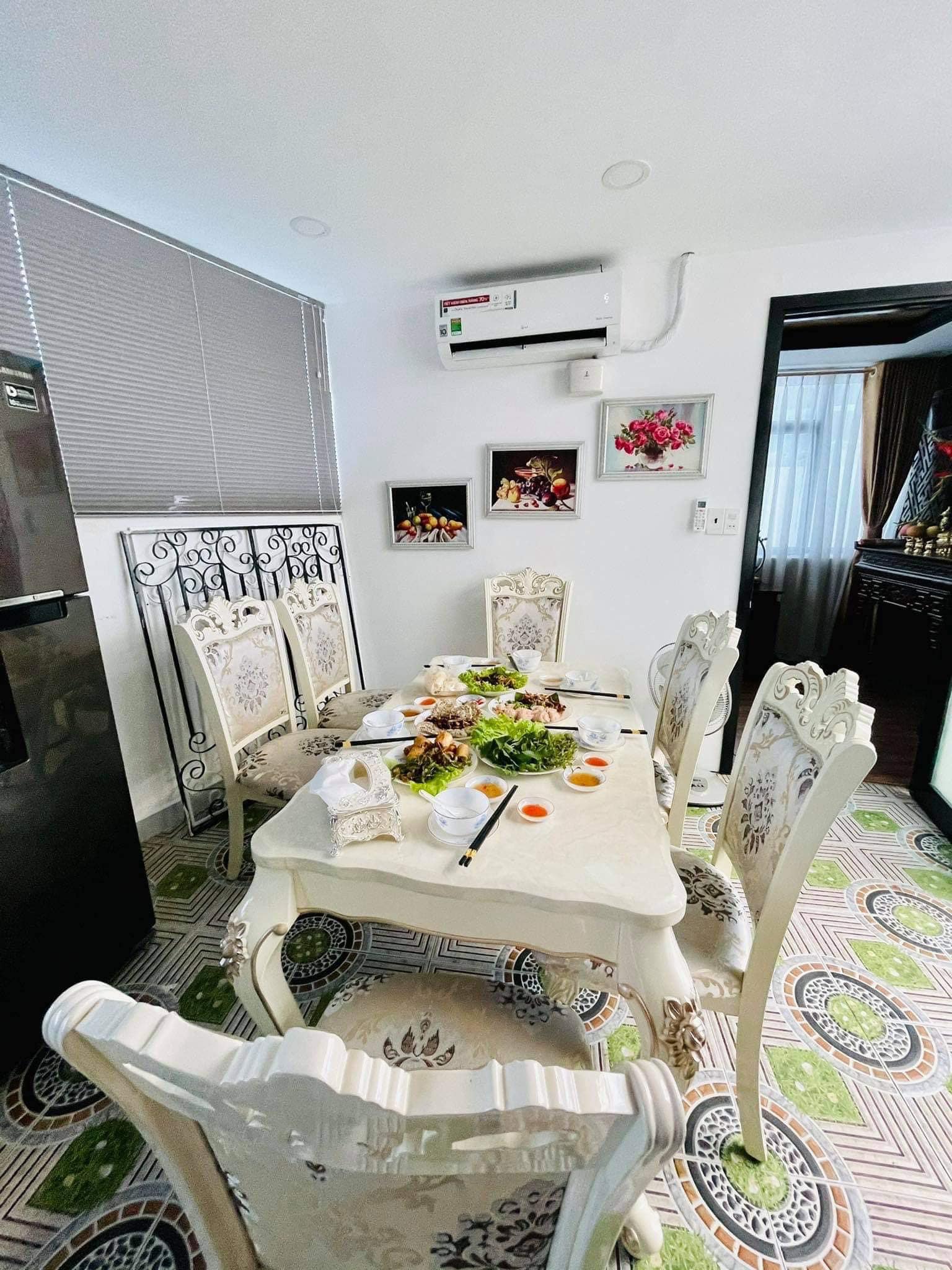 Chính chủ bán gấp nhà Lê Văn Lương, Quận 7,DT 58m2, 3 PN, giá chỉ hơn 6 tỷ