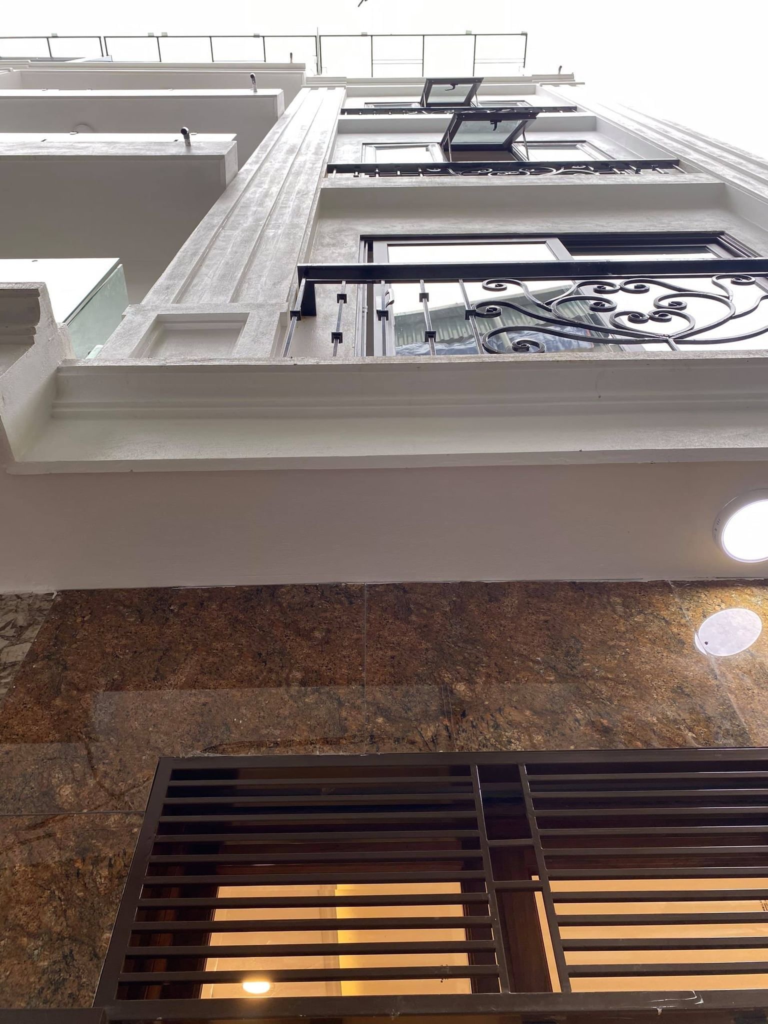 Bán gấp nhà Từ Liêm 38m2x4 tầng, ngõ thông, kinh doanh sầm uất, nhỉnh 4 tỷ