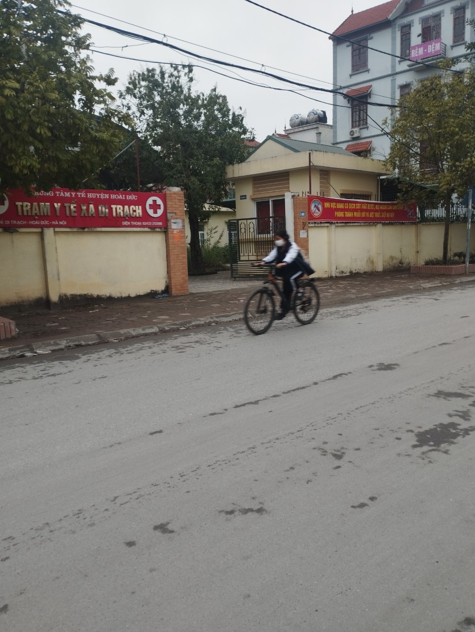 NHÀ CẤP 4 - CẠNH TRẠM Y TẾ - CONTAINER TRÁNH 10M- 3 BƯỚC RA CỔNG CHÀO XÃ - HÀNG XÓM HINODE, 1.86Tỷ