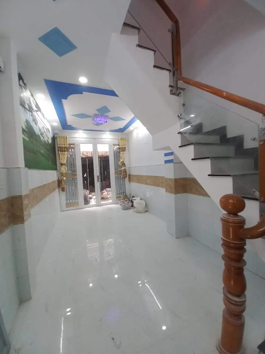 Nhà Chiến Lược gần chợ Bình Trị Đông, Bình Tân, HXH ô tô vào tận cửa, giá 3,1 tỷ thương lượng