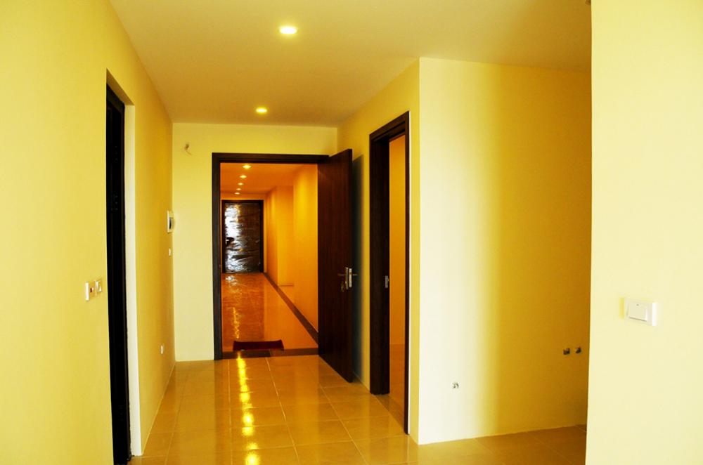 lac hong westlake 1315375 9