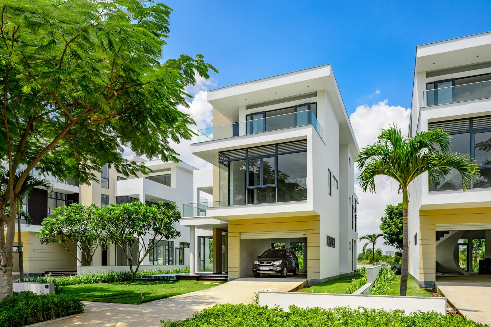 lucasta villa 1423351