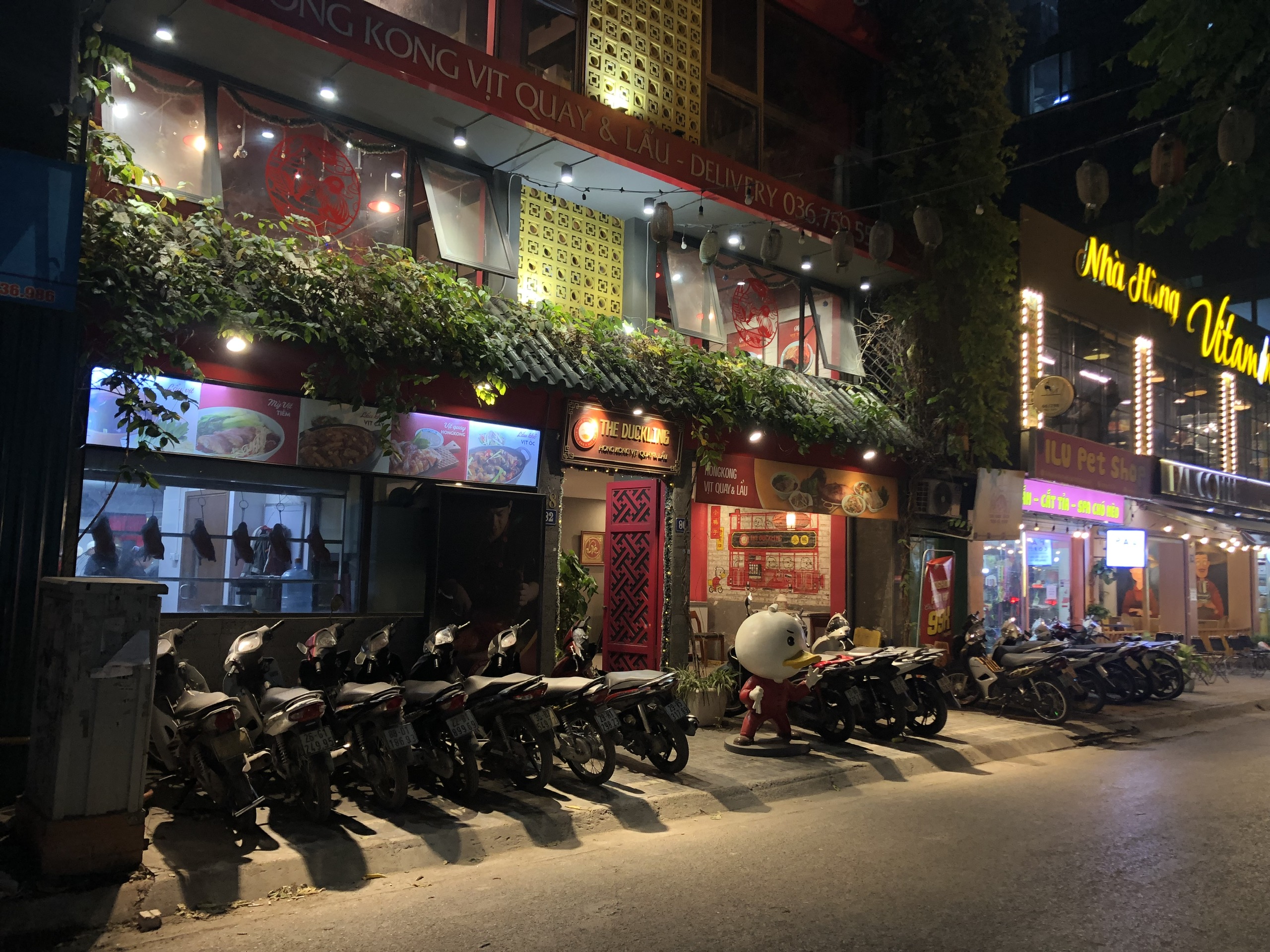 Bán nhà mặt phố Lương Thế Vinh gần ĐH Hà Nội 220m2 MT 15m giá chỉ 40 tỷ