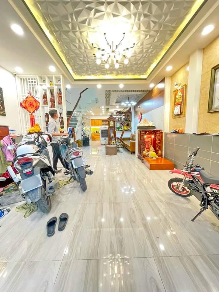 Nhà mới quận 7 diện tích khủng 100m2, 7 PN, 7WC, Phường Tân Kiểng, HXH, 10 tỷ chẵn