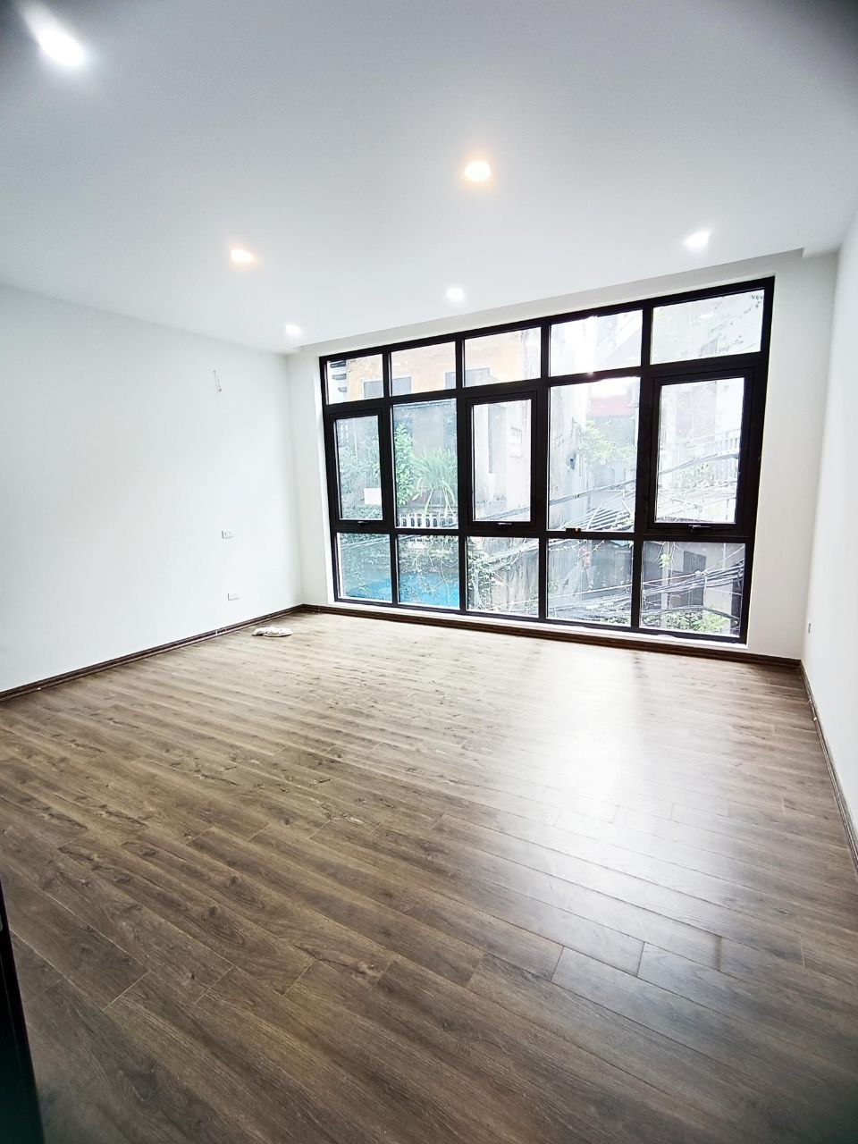 HIẾM HIẾM HIẾM NHÀ ĐẸP Ở NGAY phố Tôn Đức Thắng Đống Đa 28m2 4 tầng ngõ thông