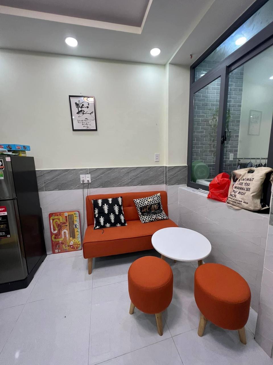 Bán nhà nhỏ xinh đường phạm ngọc, 2 tầng, hẻm ba gác, 21m2 chỉ 2.35 tỷ