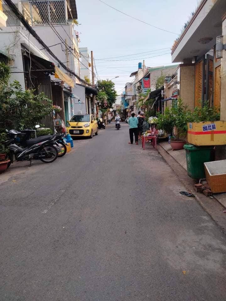 Bán Gấp nhà 2 mặt hẻm xe hơi đường 16A, 2 tầng, 64m2 chỉ 4.8 tỷ