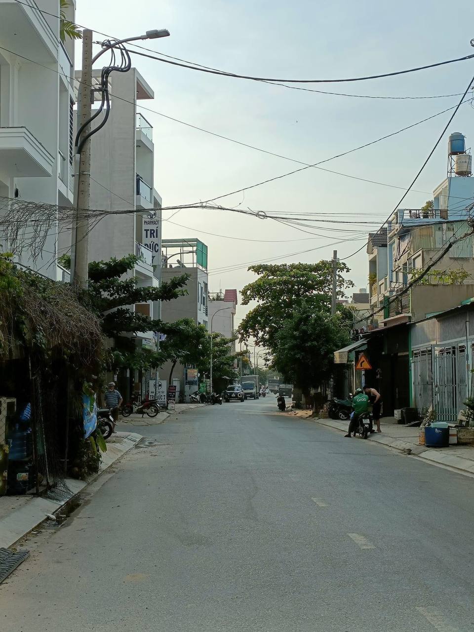 Bán nhà mặt tiền đường nhựa 10m, đường số 6, P. BHH, 2 tầng, 85m2 chỉ 6.45 tỷ