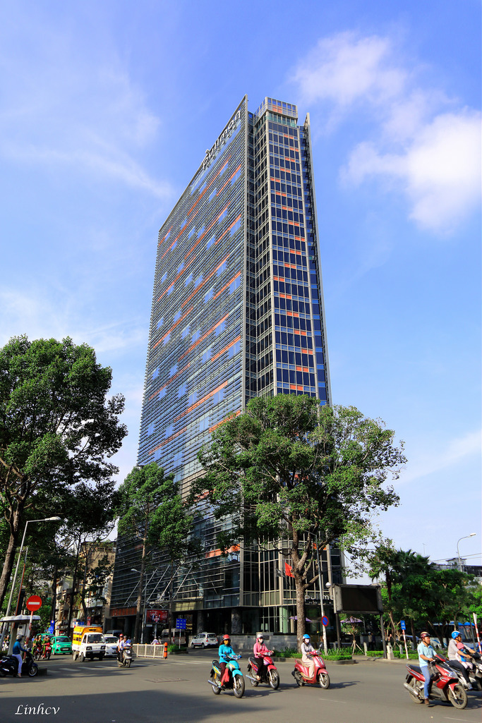 Cần cho thuê nhà số 87 đường Nguyễn Thái Học, quận 1 giá thuê 105 triệu .