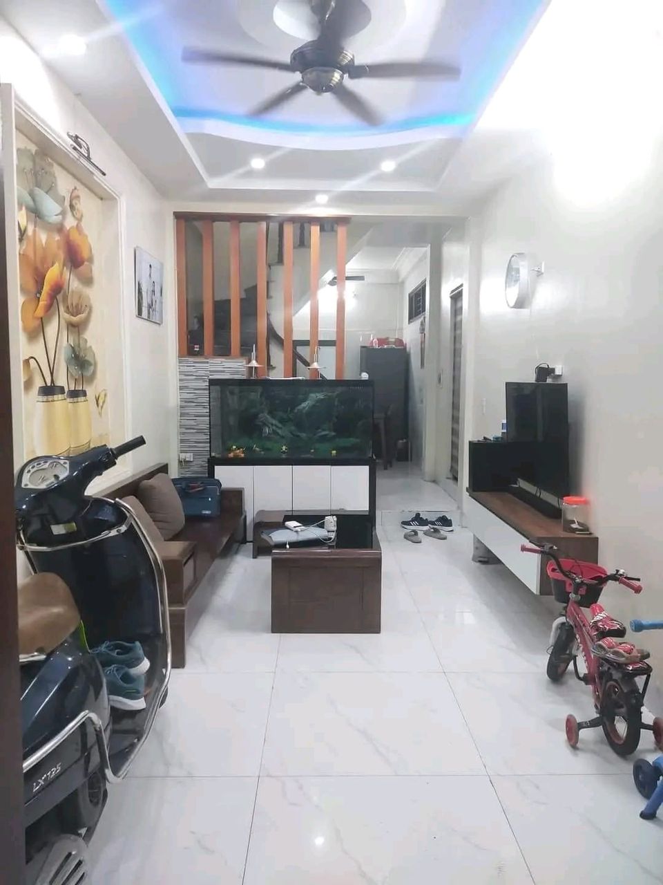 CẦN BÁN NHÀ VẠN PHÚC - HÀ ĐÔNG - NHÀ DÂN XÂY 5 TẦNG - NGẦN PHỐ - GIÁ 2.X TỶ