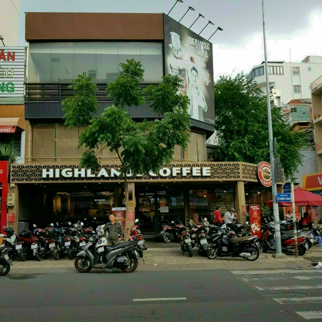 *Nhà bán* Góc 2 MT Lý Chính Thắng Q3 - HĐT: 2 tỷ/năm, 13x17m,CN: 200m2!!