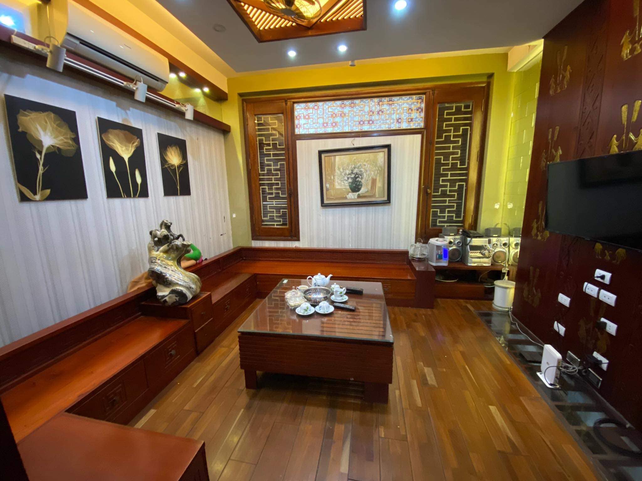 Bán nhà Mỗ Lao Hà Đông ô tô tránh 63x3T, hơn 6 tỷ