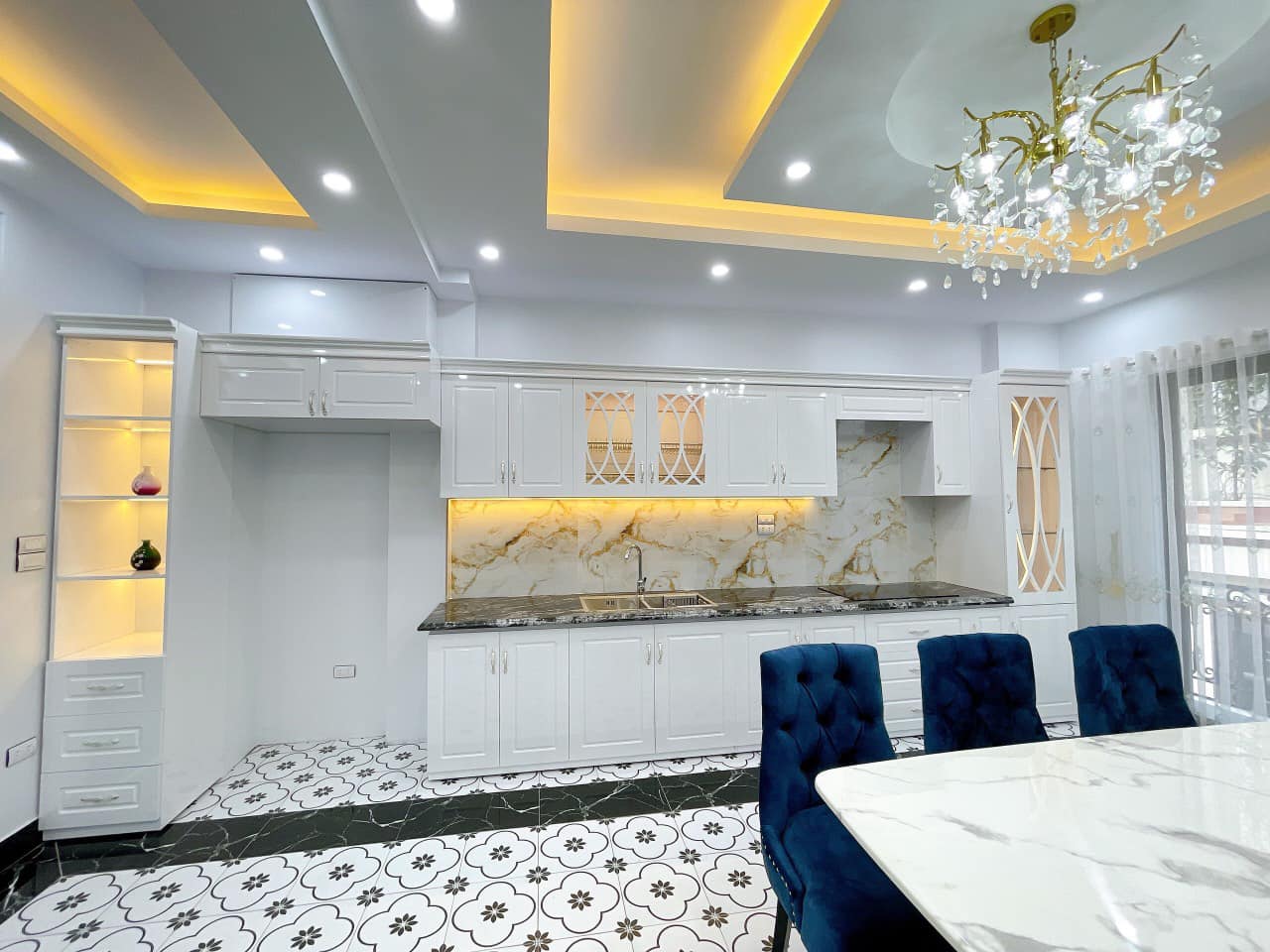 Siêu hiếm, Bán Nhà MỚI ĐẸP kinh doanh đỉnh, oto vào nhà Âu Cơ 30m x 4 tầng nhỉnh 3 tỷ.