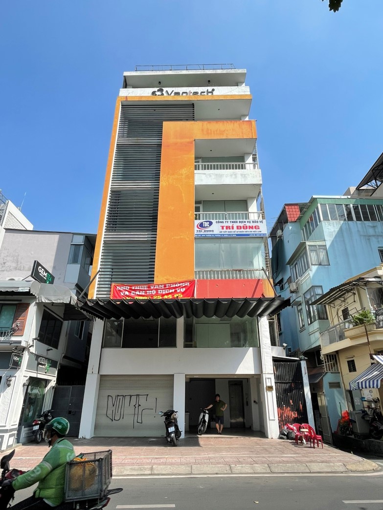 CHO THUÊ NHÀ MT TRƯỜNG SA, QUẬN 3, DTCN: 64.3m2, KC: TRỆT 6 LẦU, CÓ THANG MÁY, 4 MẶT THOÁNG