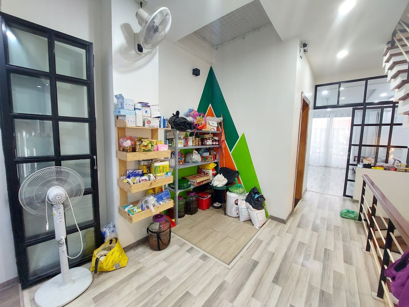 Bán Nhà Phân Lô Ngọc Thụy- oto tránh- 70m2- 5T -13,3 TỶ