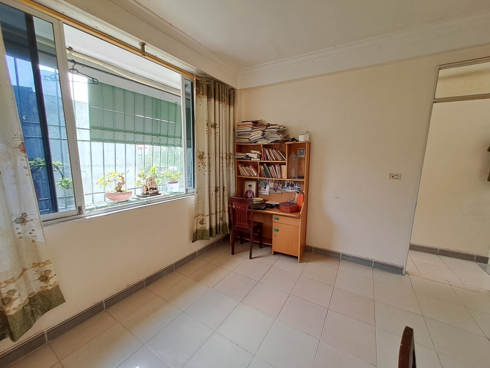 Chủ Cần Bán Gấp Nhà Ngọc Thụy 41m2 - 4Tầng - Mặt Tiền 5,5m- Gía Có 3,6 Tỷ.