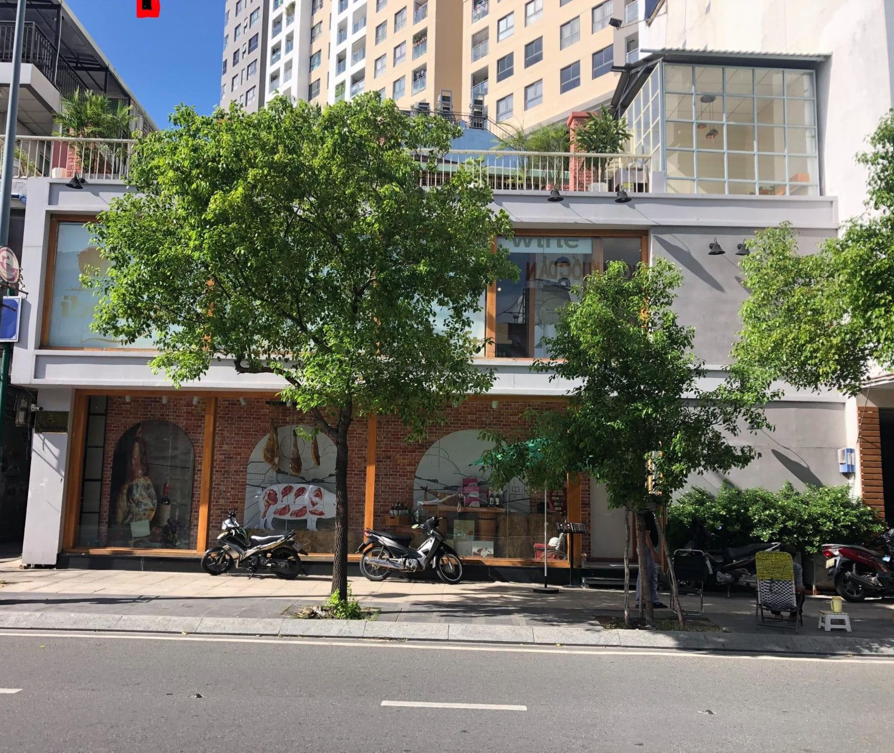 Căn MT cực lớn ngang 14m đường Nguyễn Chí Thanh, Quận 10