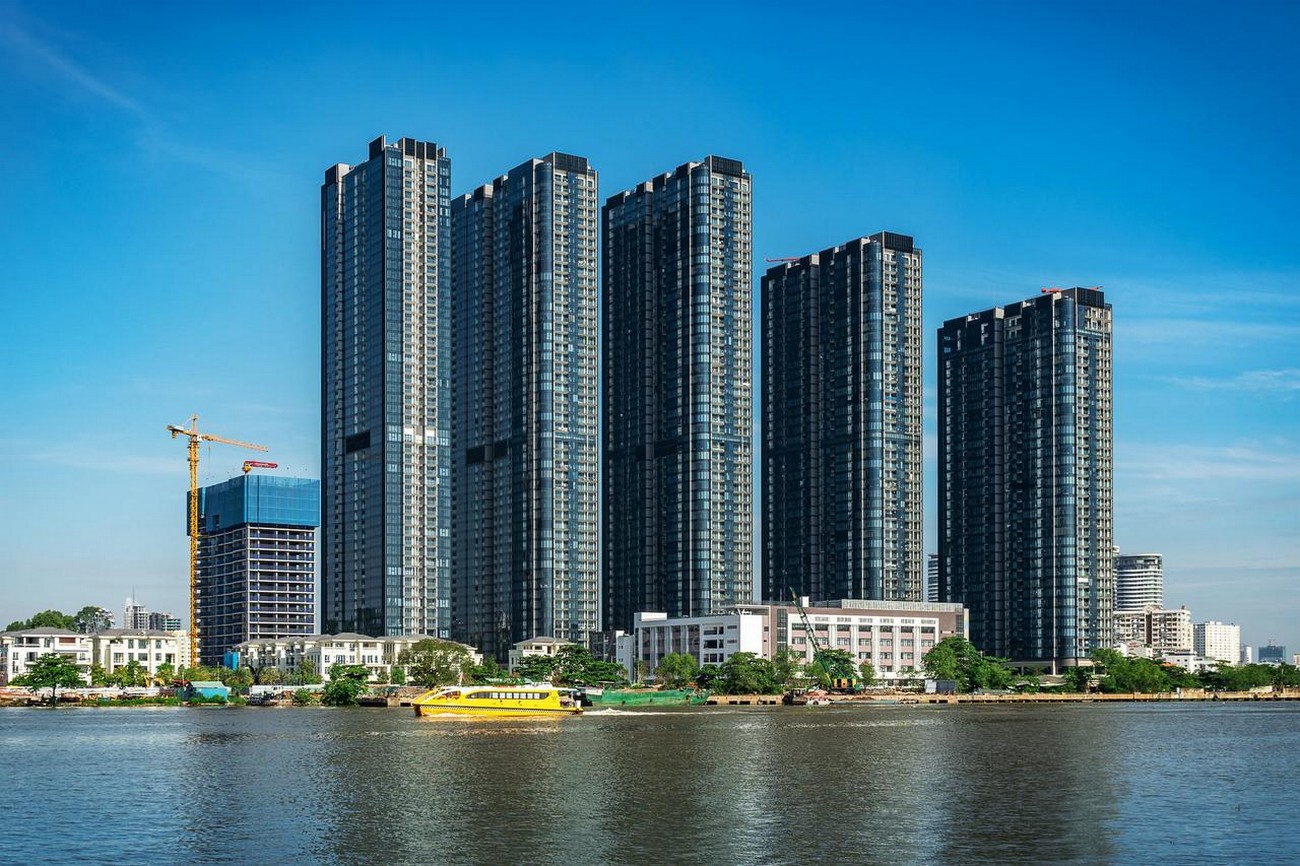 Phối cảnh tổng thể dự án căn hộ Vinhomes Golden River Quận 1 Đường Nguyễn Hữu Cảnh chủ đầu tư Vingroup