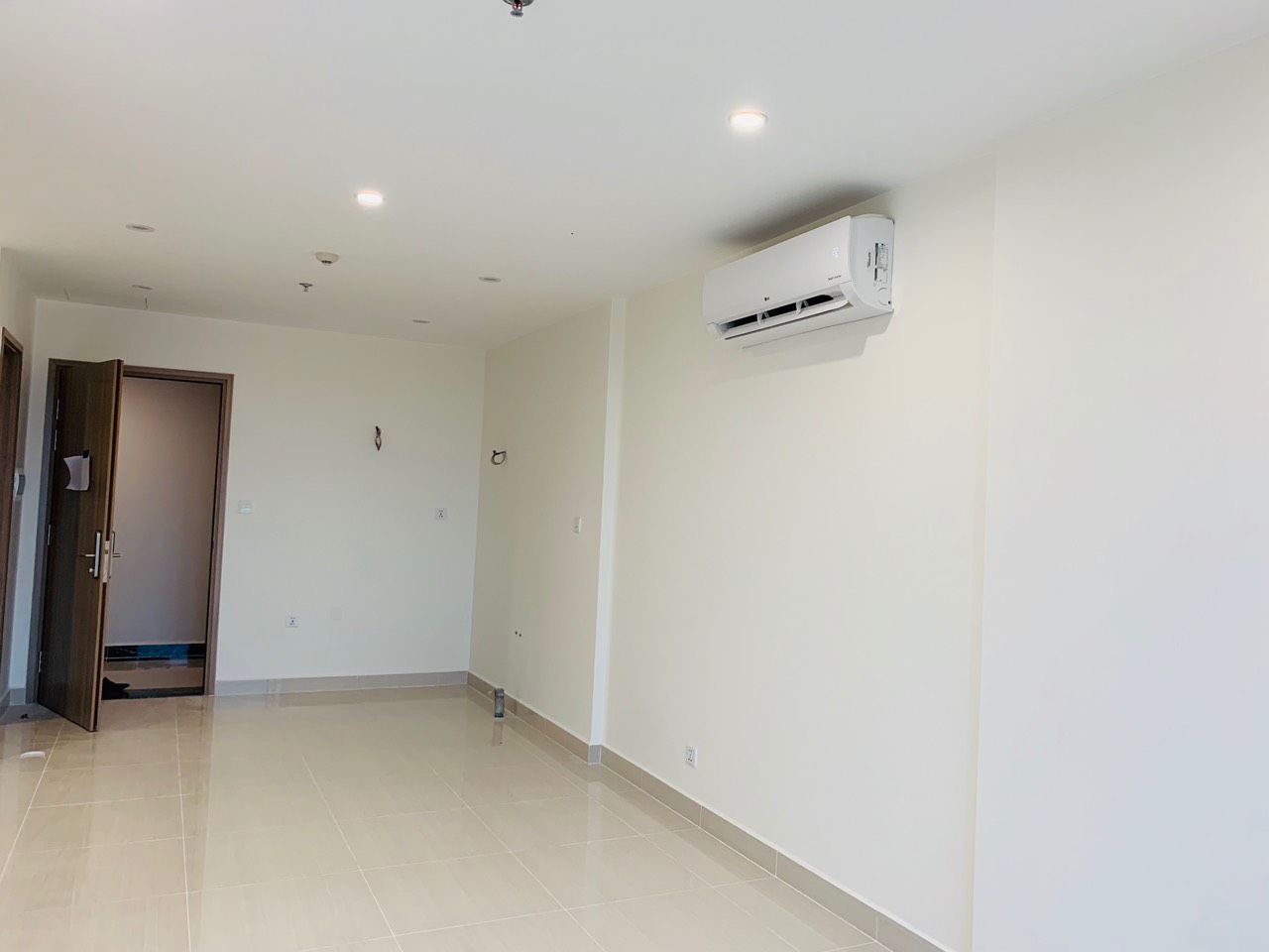 Căn Hộ 2PN S5 Vinhomes Q9 Bán Lỗ 2 tỷ 1 Bao Thuế Phí