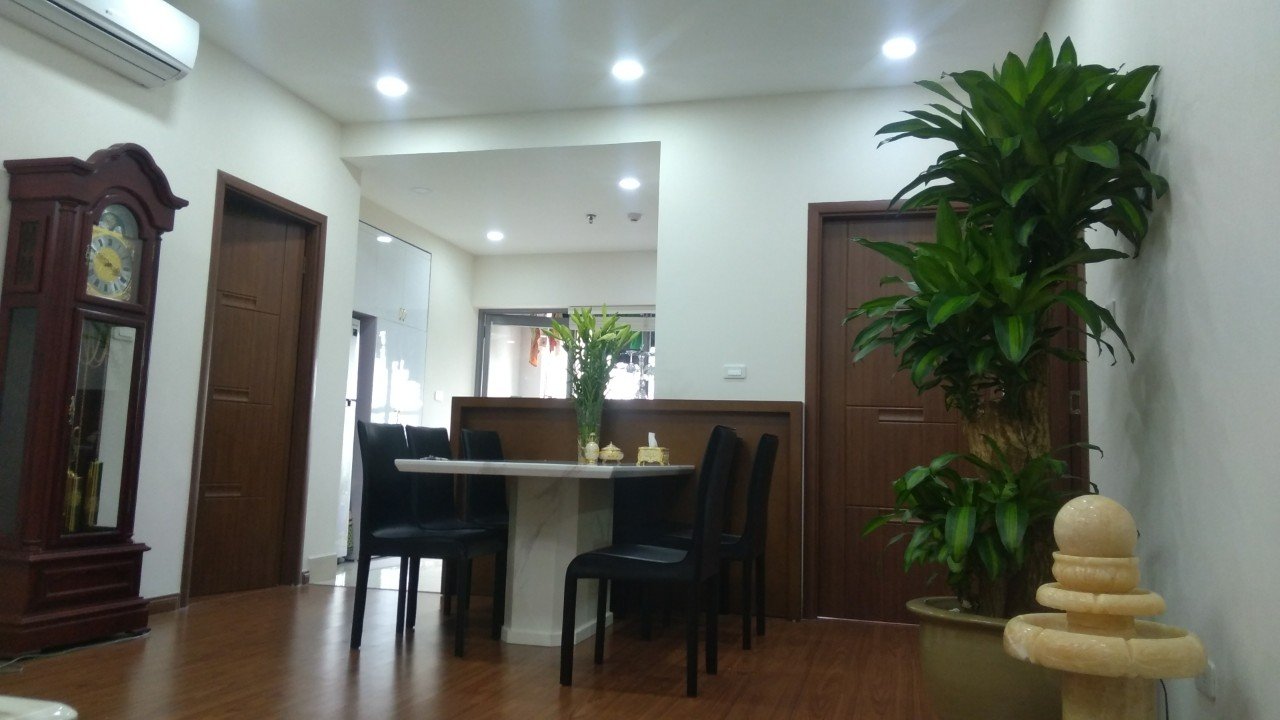 Bán căn hộ tầng 10 toà nhà CT3 Dương Đình Nghệ, quận Cầu Giấy. + Diện tích 85m2, 2 ngủ , 2 vệ sinh, 2 thang máy xuống hầm.