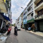 60m2