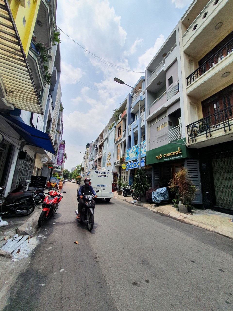 60m2